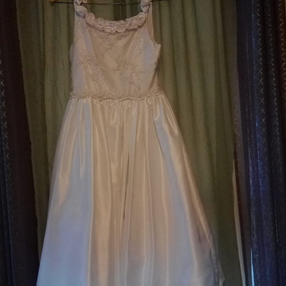 Girls sleeveless, white, tea length dress, sz 10
